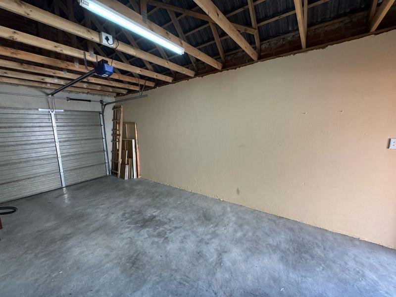 3 Bedroom Property for Sale in Vakansieplaas Western Cape